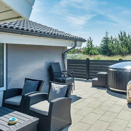 Ve328-vejers-strand-engesovej-28 Holiday home